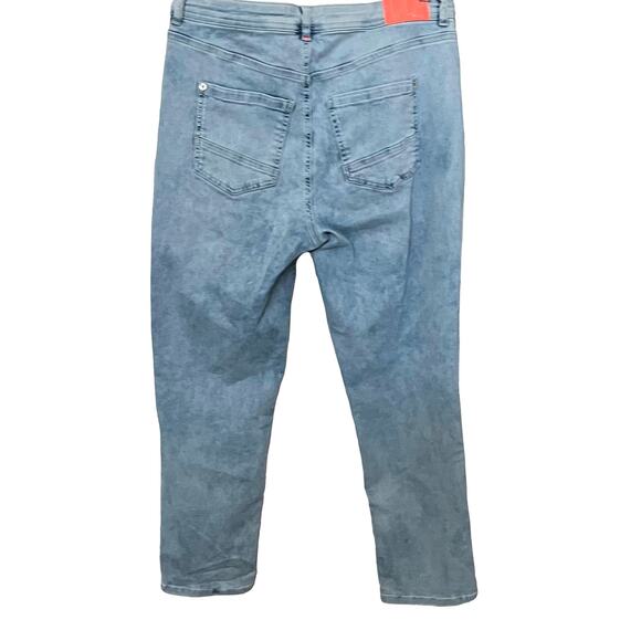 STREET ONE LOOSEFIT, STRAIGHT LEG, DENIM JEANS, WOMENS, 33/28), LIGHT BLUE DENIM - Picture 4 of 12